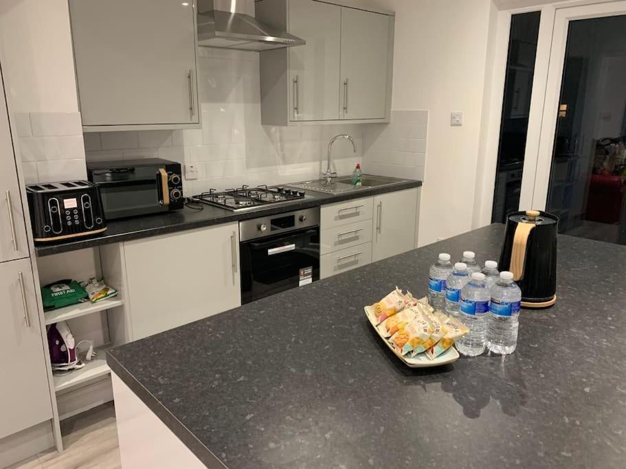Beautiful 5bedroom Hse-contractor/family/corporate *