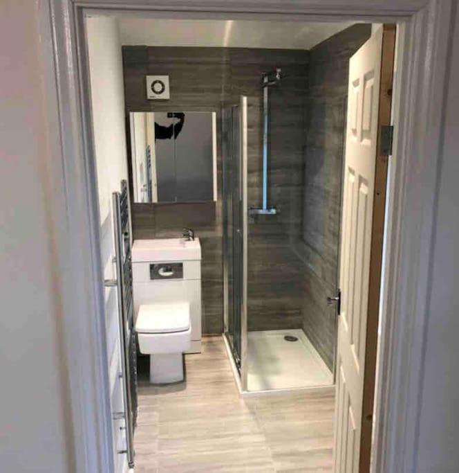 Beautiful 5bedroom Hse-contractor/family/corporate Holiday home *