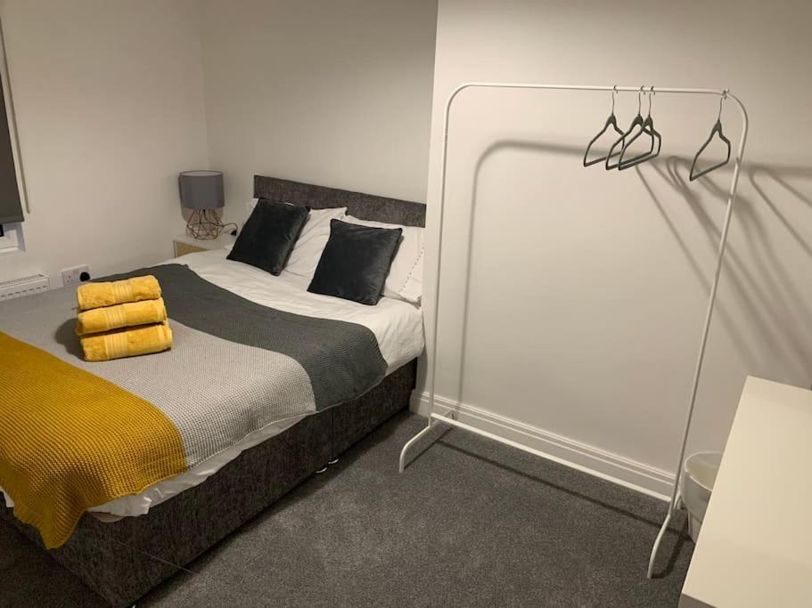 Holiday home Beautiful 5bedroom Hse-contractor/family/corporate Dartford