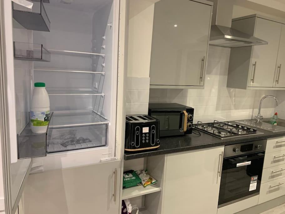 Beautiful 5bedroom Hse-contractor/family/corporate Dartford